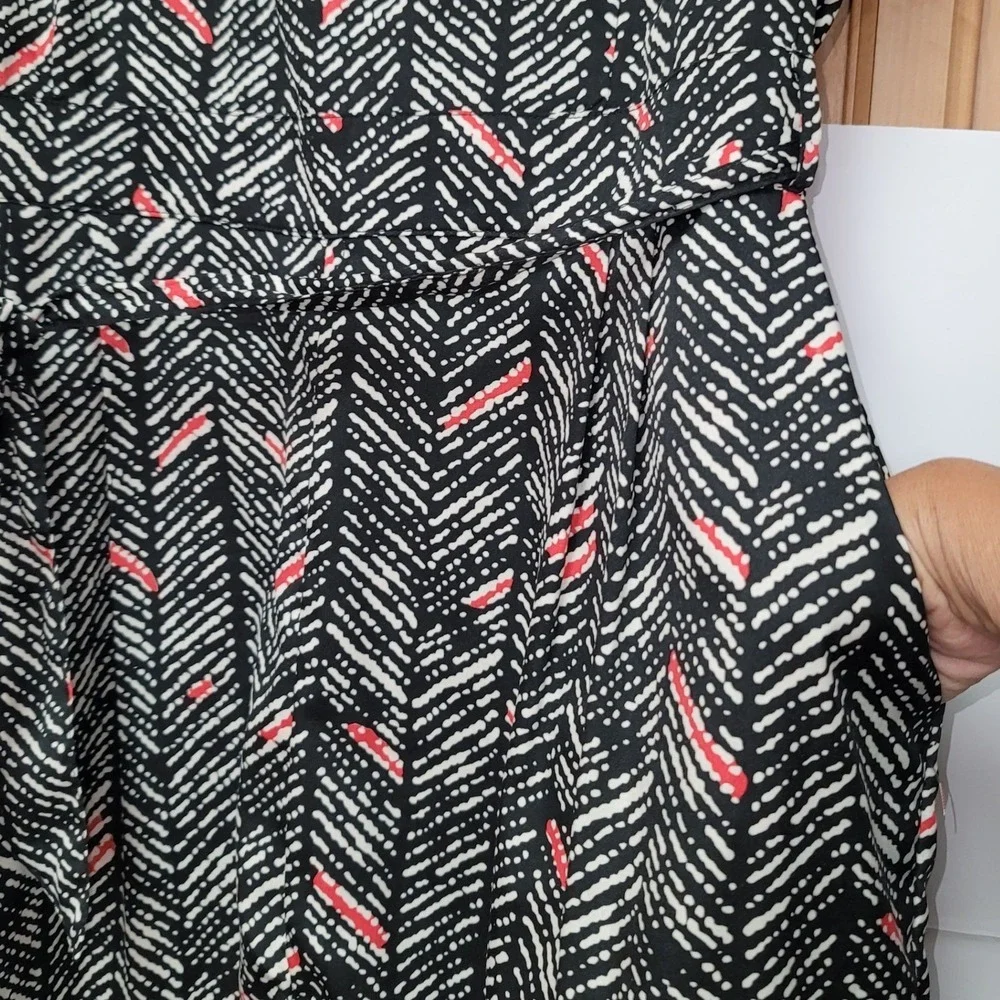 FashionWeb sleeveless wide